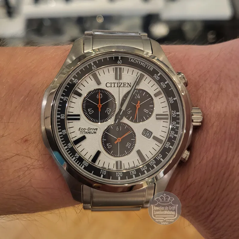 Citizen AT2530-85A wijzerplaat titanium witte horloge chronograaf