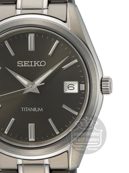 Seiko Horloge Titanium SUR375P1