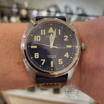 Citizen BM8560-45LE Titanium Horloge