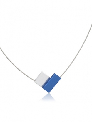 clic v-vorm collier c150b blauw met magneetsluiting