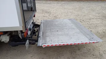 trekhaak voor bakwagen met dhollandia laadklep