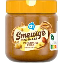 Smeuïge pindakaas met stukjes pinda