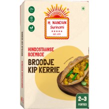 H. Nandan Surinami Hindostaanse Boemboe Broodje Kip Kerrie