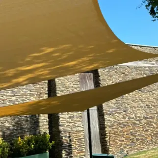 Zonnedoek 4x4x5,8m 200gr/m² 90° zand sfeer