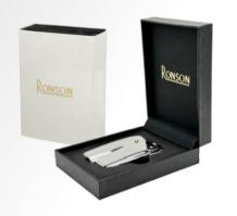 Ronson Varaflame chroom brushed met V