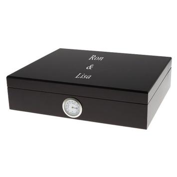 Zwarte humidor met tekst
