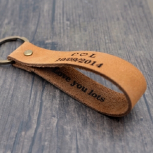 Binnen- en buitenzijde gegraveerd