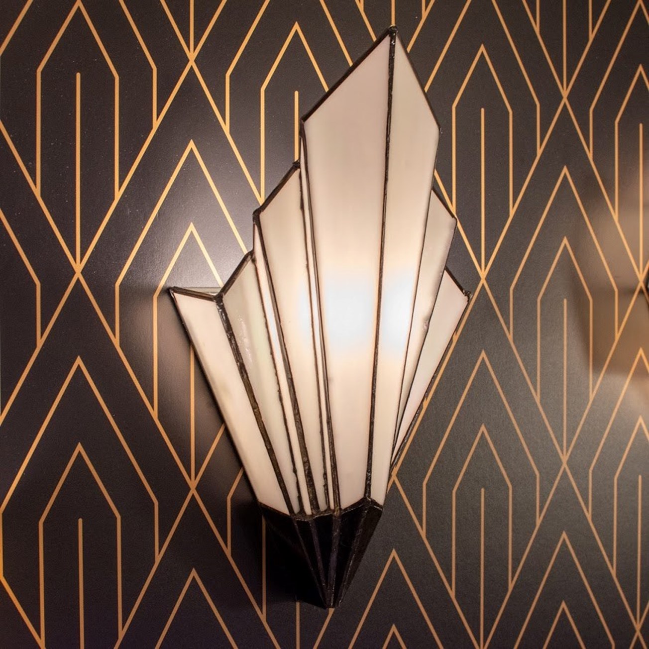 Tiffany French Art Deco Wall Lamp