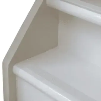 ronde kanten aan antislip trap tape voorbeeld