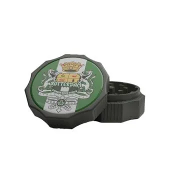 City Grinder Rotterdam 55mm, zwarte 2-delige grinder met Rotterdam-sticker en magneetsluiting