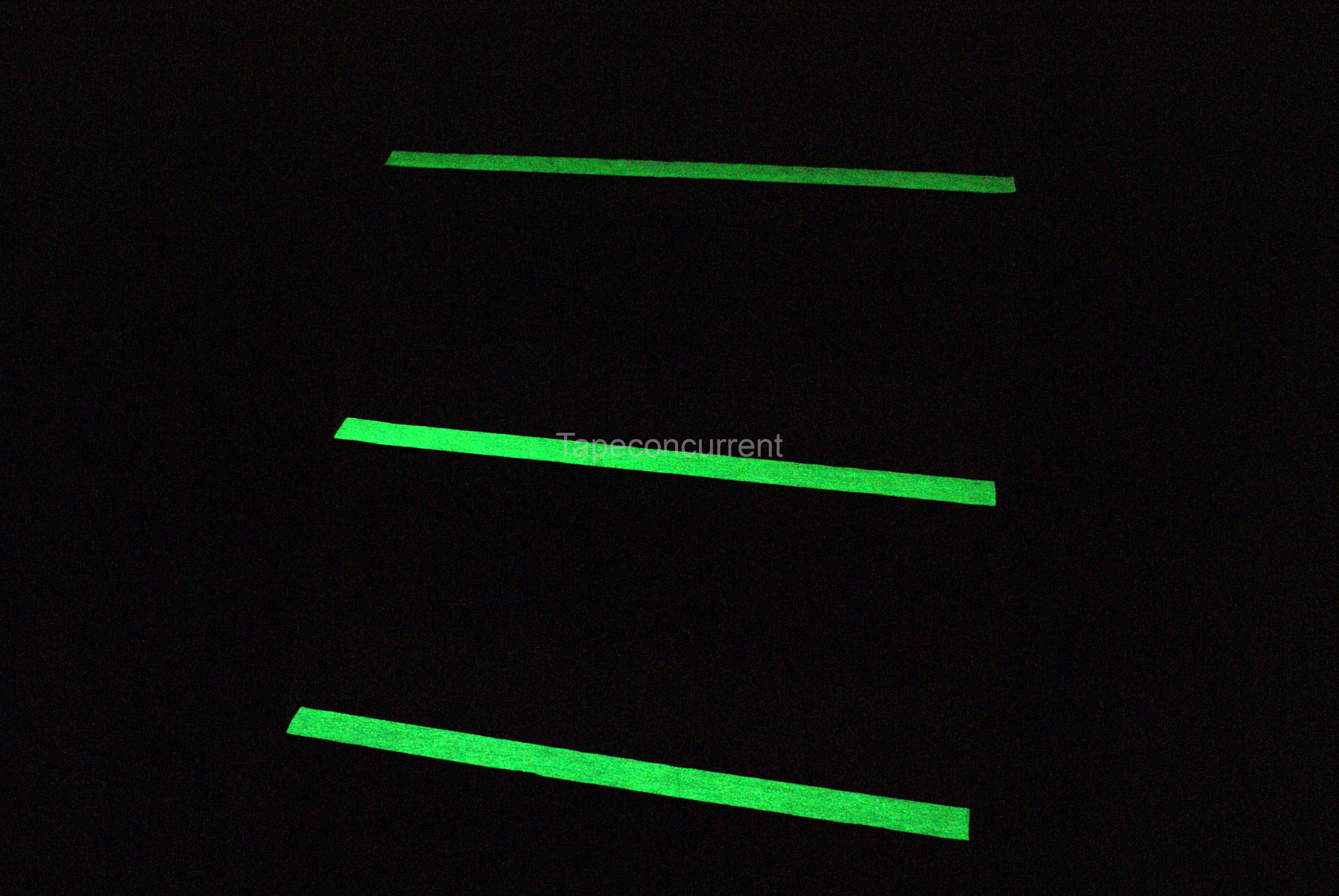 5868 Antislip tape Glow in the Dark 25mm x 3 meter