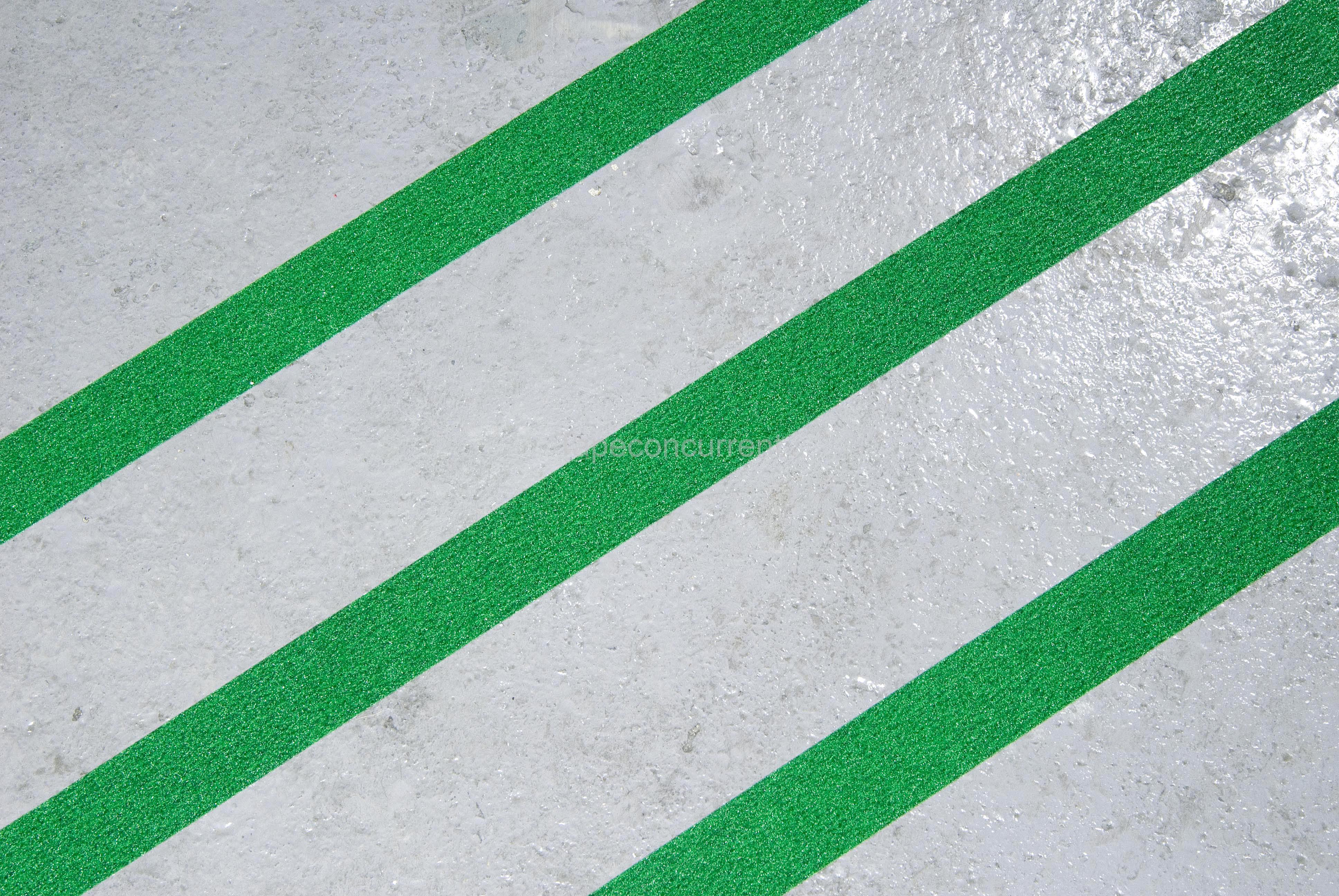5888 Antislip tape met korrel 25mm x 3 meter Groen