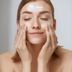 Gezichtsreiniging_producten_bestellen_mijnhuidonline