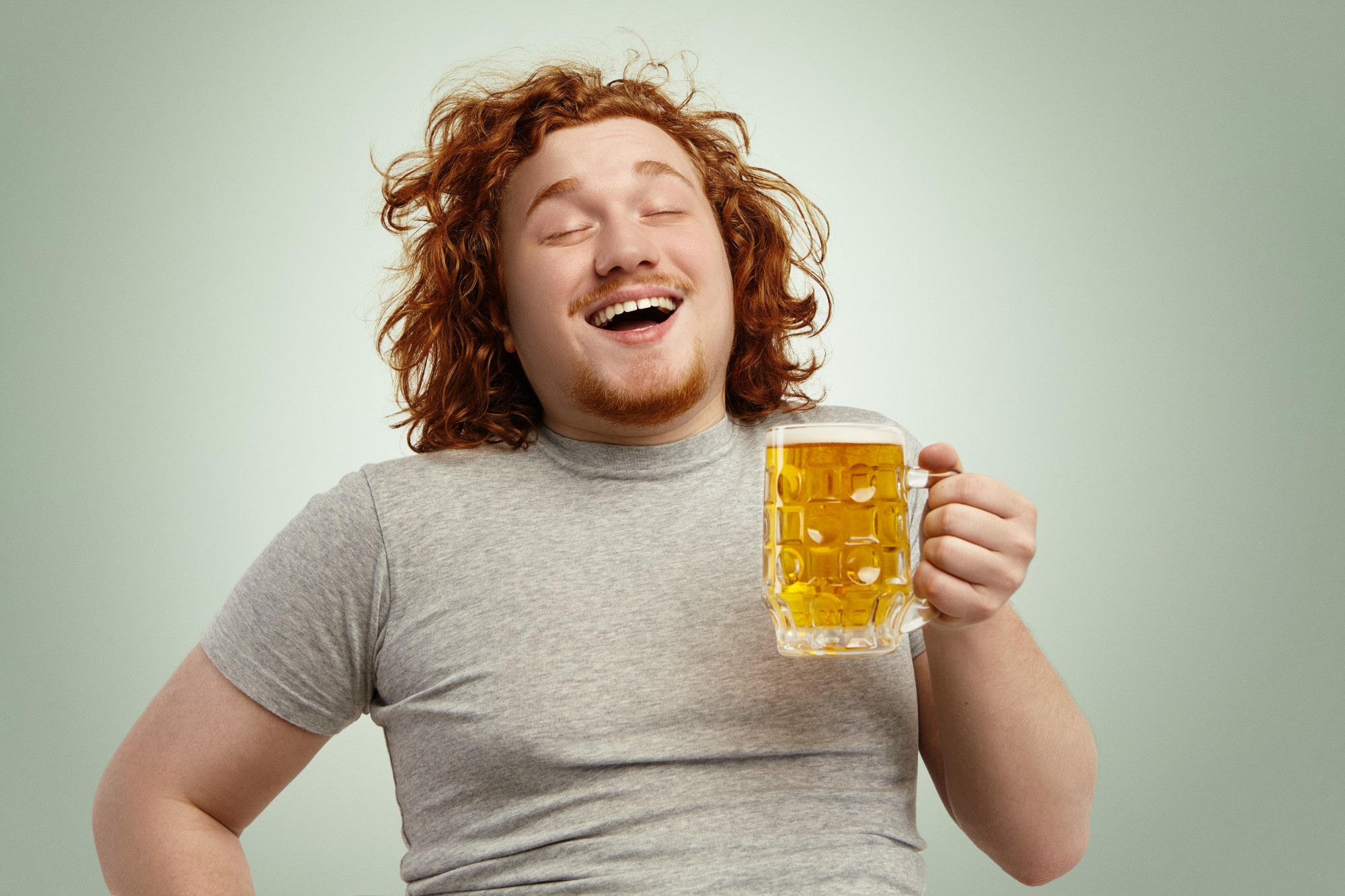 Oh boy: slechts één biertje per dag laat je hersenen al krimpen!