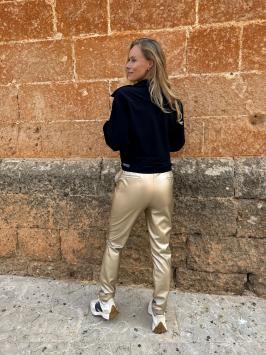 D'etoiles Casiopé vegan pant fantasy gold is duurzaam en valt als paperbag pantalon