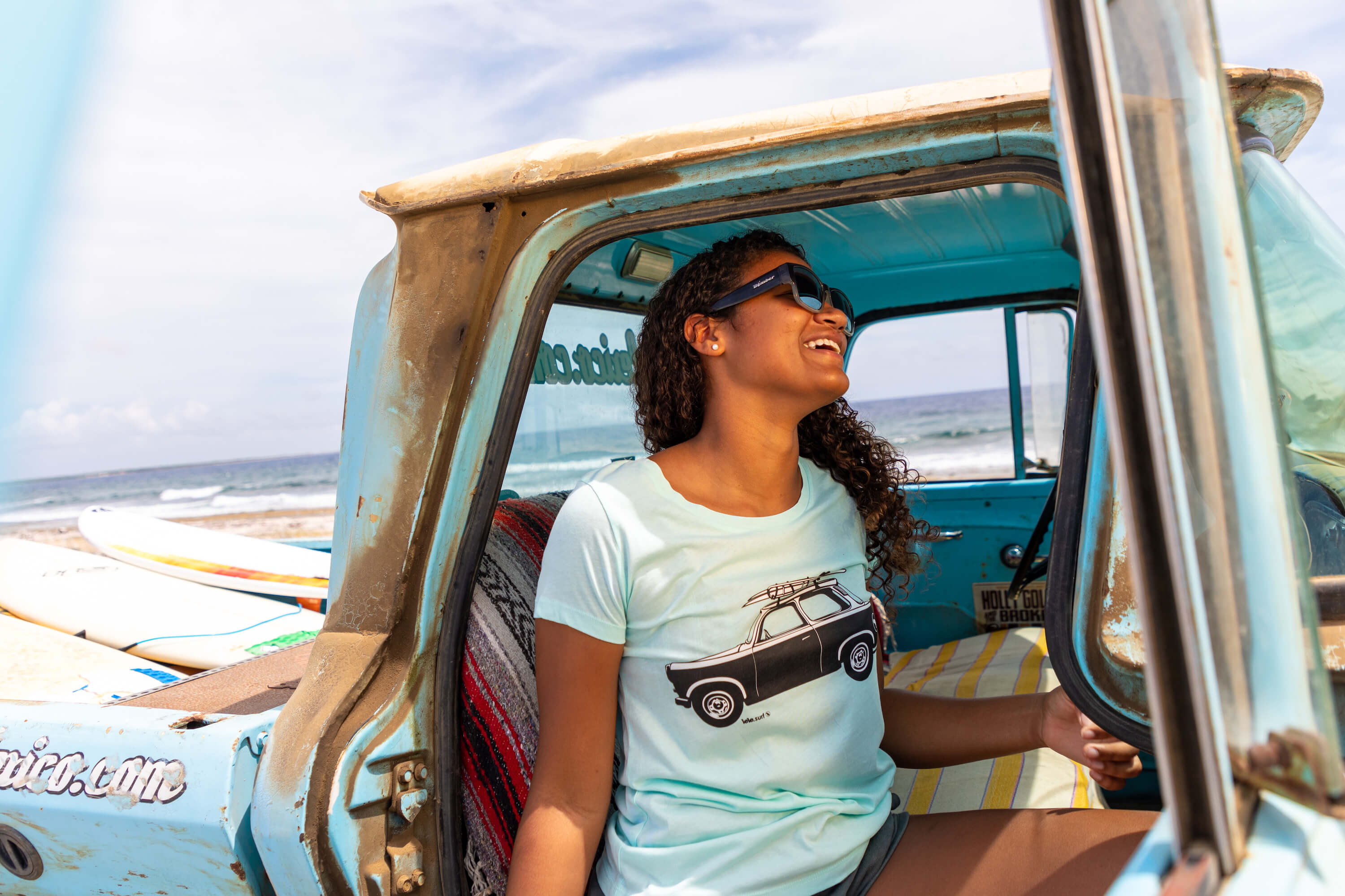 Trabant Surf T-shirt Women