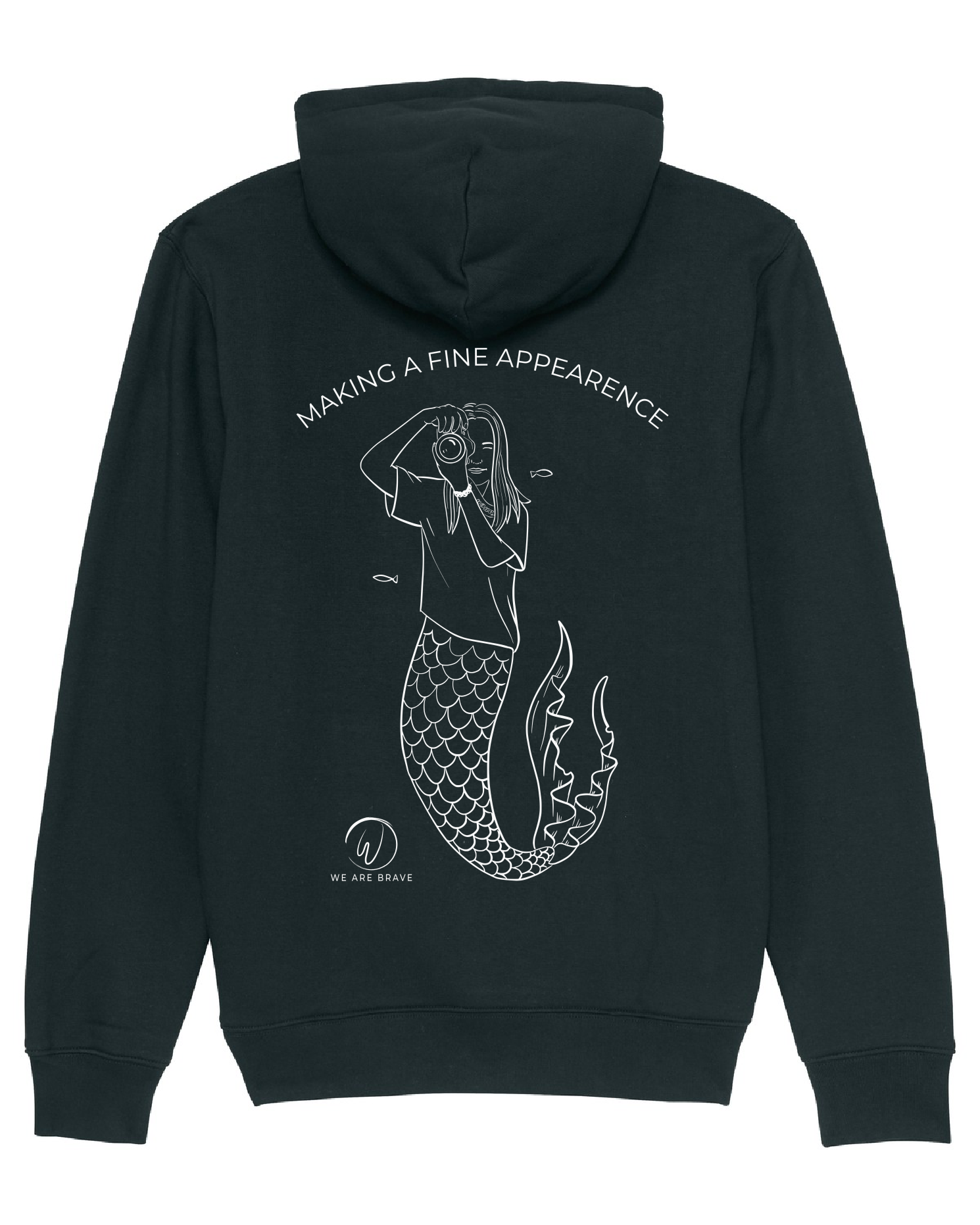 Zwarte hoodie met een artwork van een fotograferende zeemeermin, voor mediabedrijf \'We are Brave\'\'