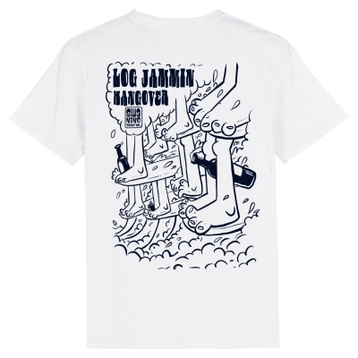 Wit T-shirt met design van voeten op surfboards in een golf met tussen de benen een fles drank geklemd