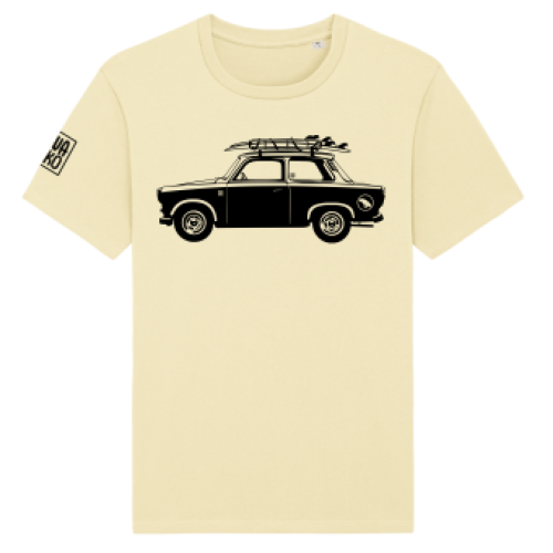 Geel T-shirt met een Trabant met surfboards op het dak 