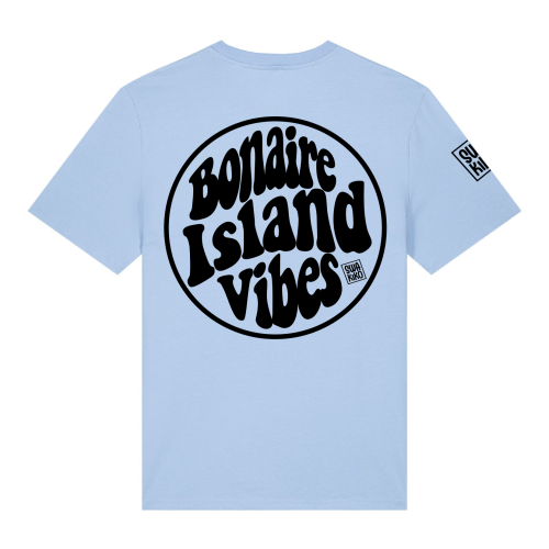 Achterkant van een blauw T-shirt met het het zwarte Bonaire Island Vibes design
