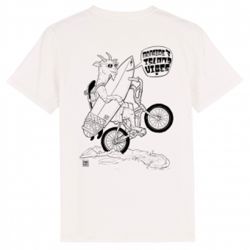 Wit Bonaire Island Vibes T-shirt met geit die op z\'n achterwiel over Bonaire fietst met een surfboard in de hand en skateboa
