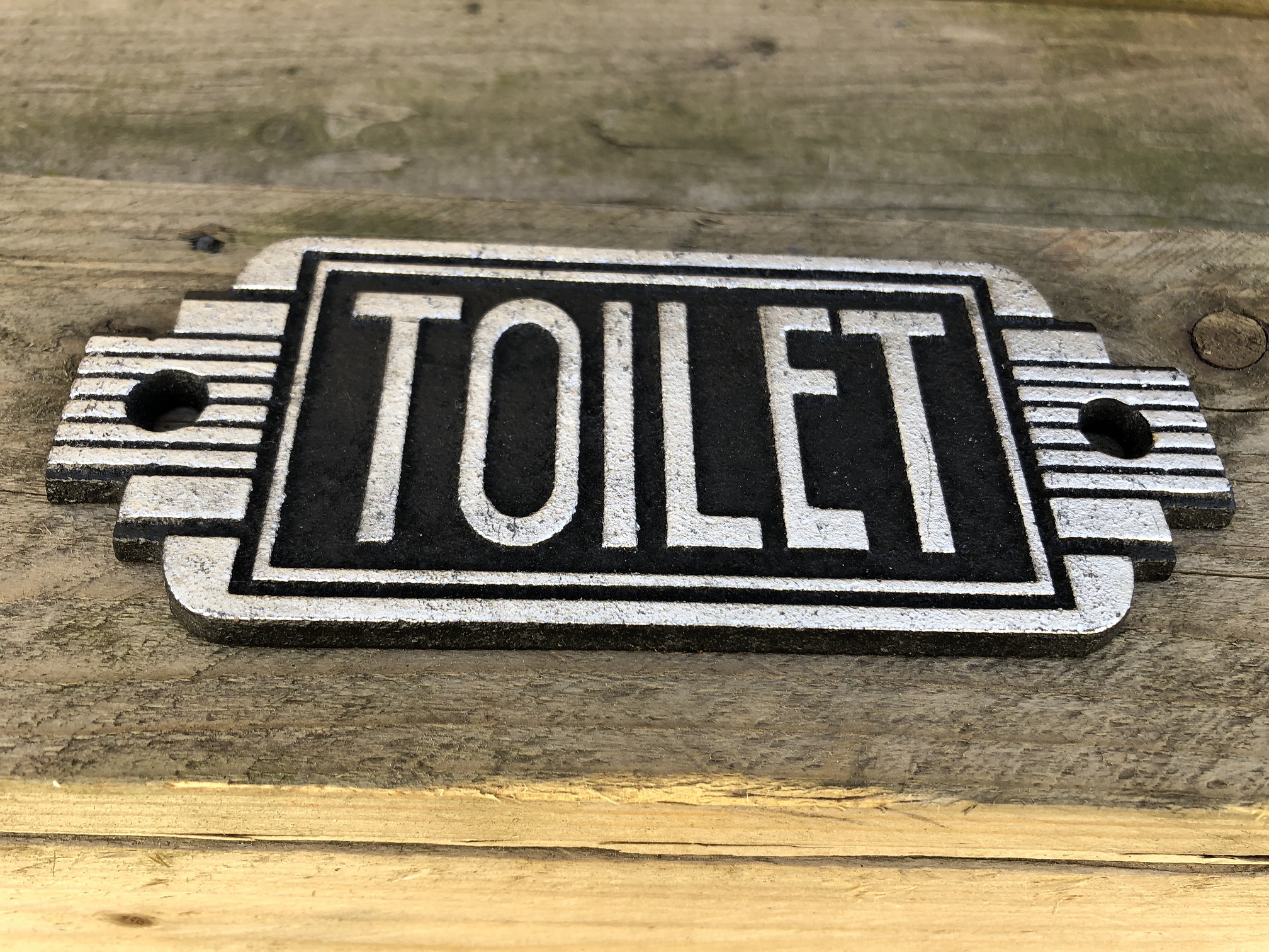 Bordje cast iron  sign 'Toilet' voor de deur