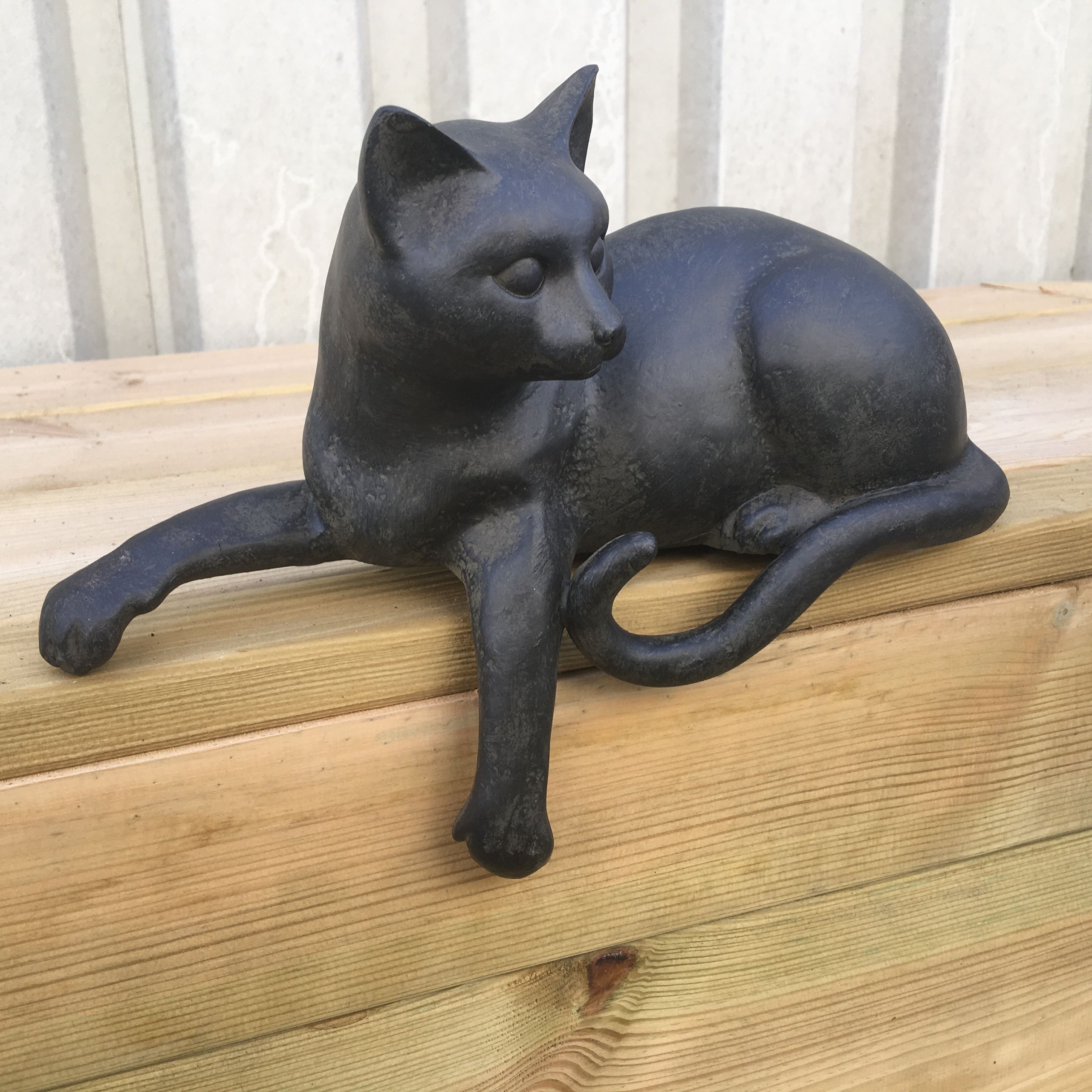 Katten sculptuur, Polystein, liggend.