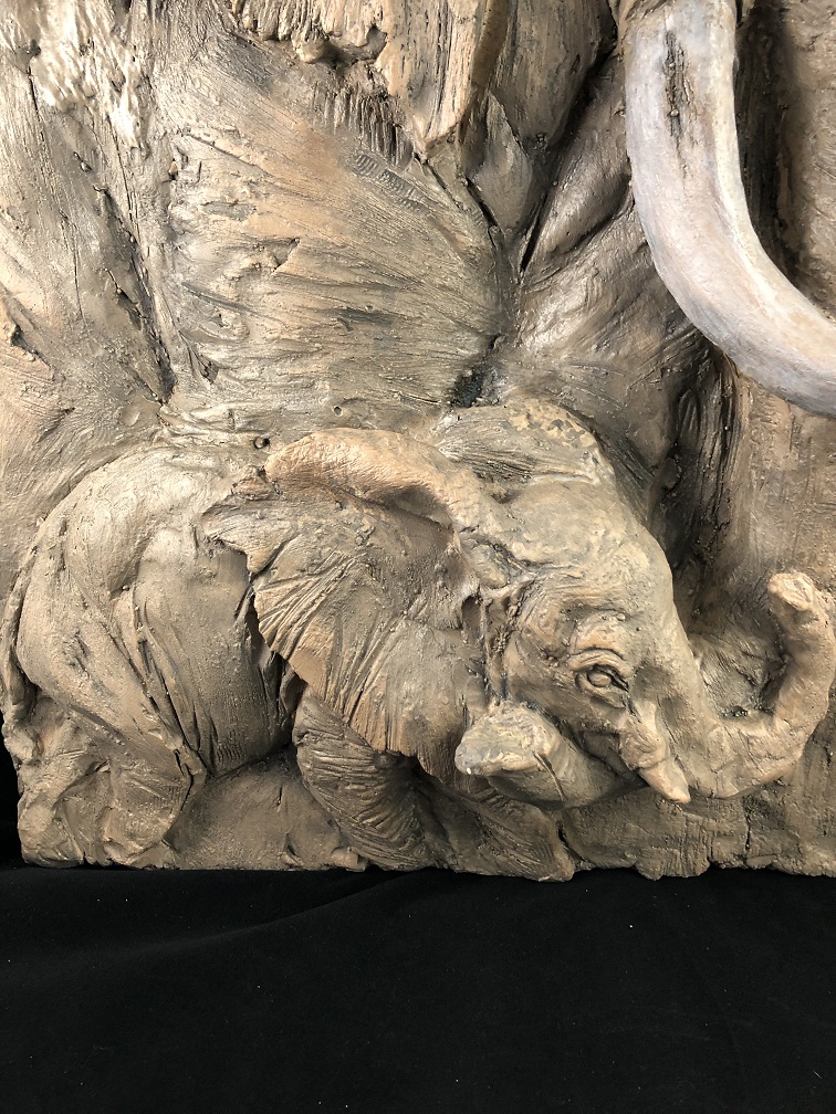 Wanddekoration in Holzoptik mit 3 D Abbildung von 2 Elefanten, Polystone-Holz