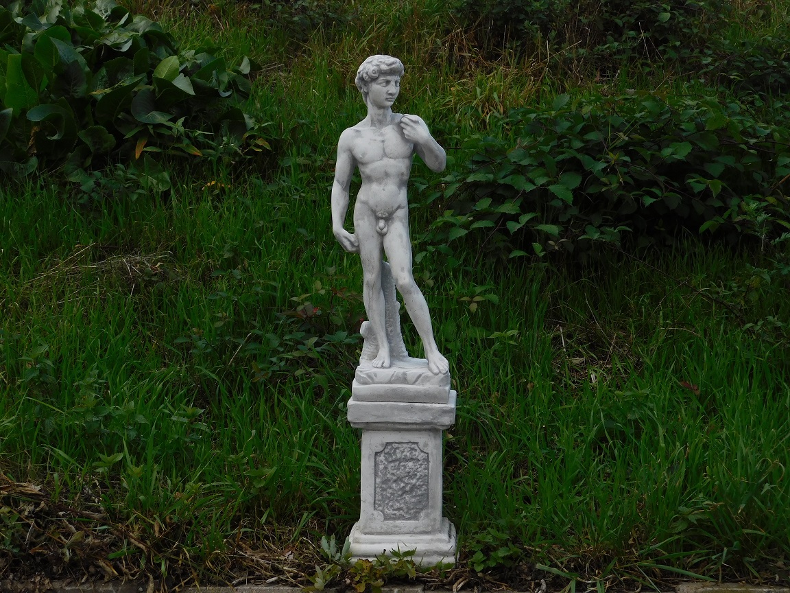 Gartenstatue / Skulptur David, König David Statue, Stein, Gartenstatue auf Säule