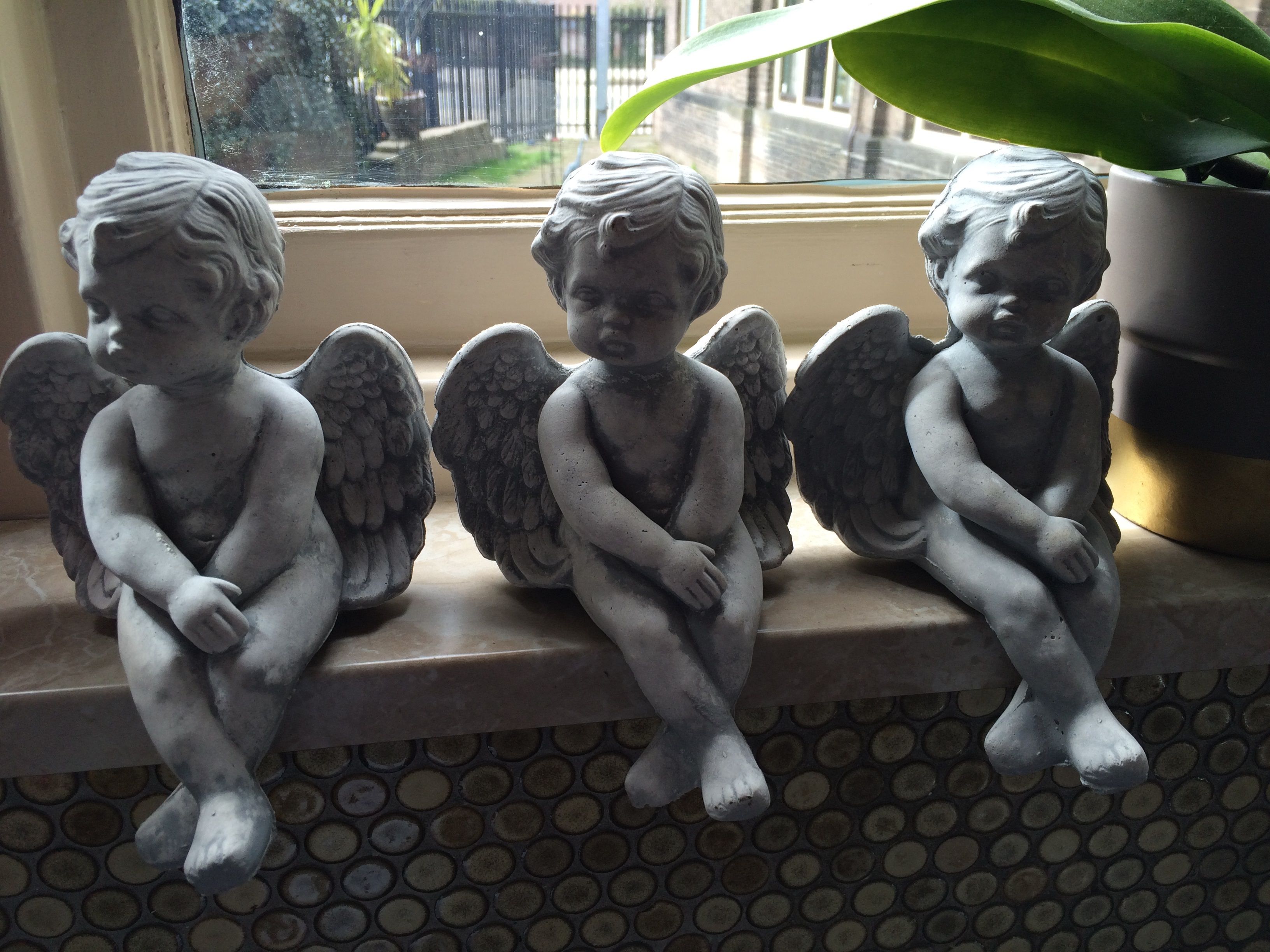 Lot van 3 kleine engeltjes