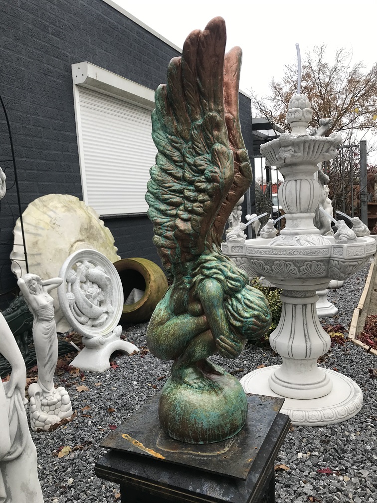 Knielende engel in een prachtige koper-brons-look, bijzonder beeld!