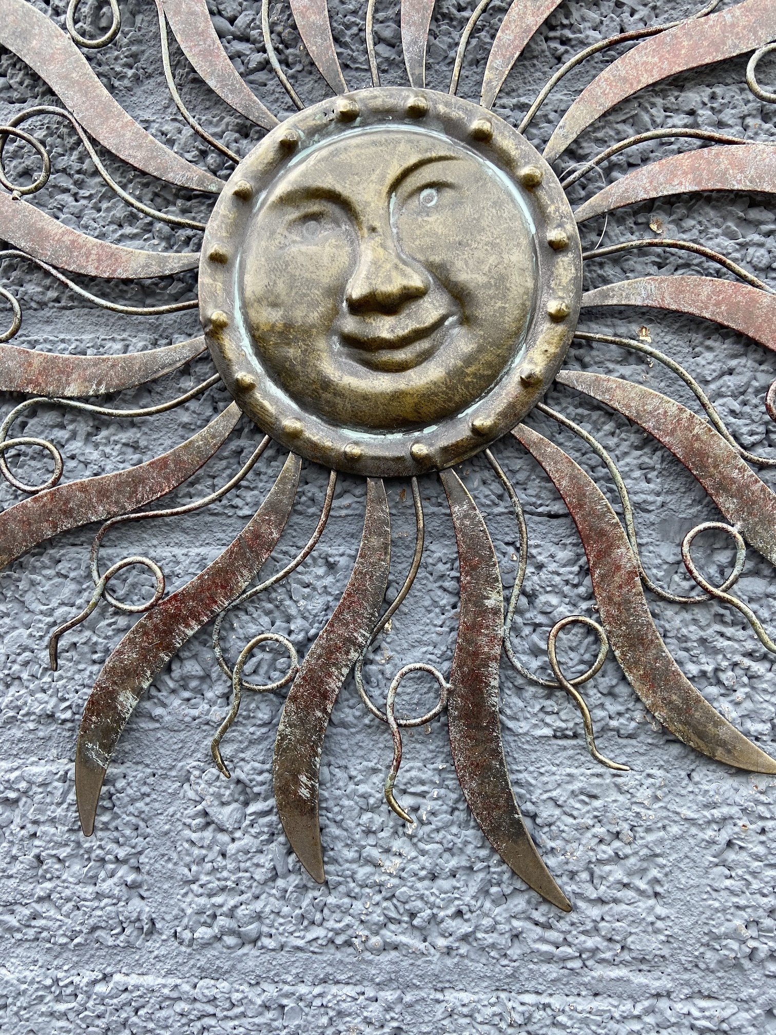 Schöne Wand Ornament Metall der Sonne