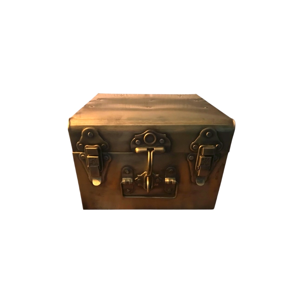 Aufbewahrungsbox aus Eisen, robuste Box mit antikem Schloss