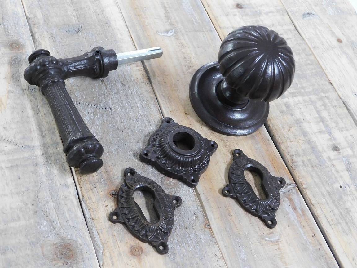 Türbeschläge - Set für die Haustür, antikes Eisen