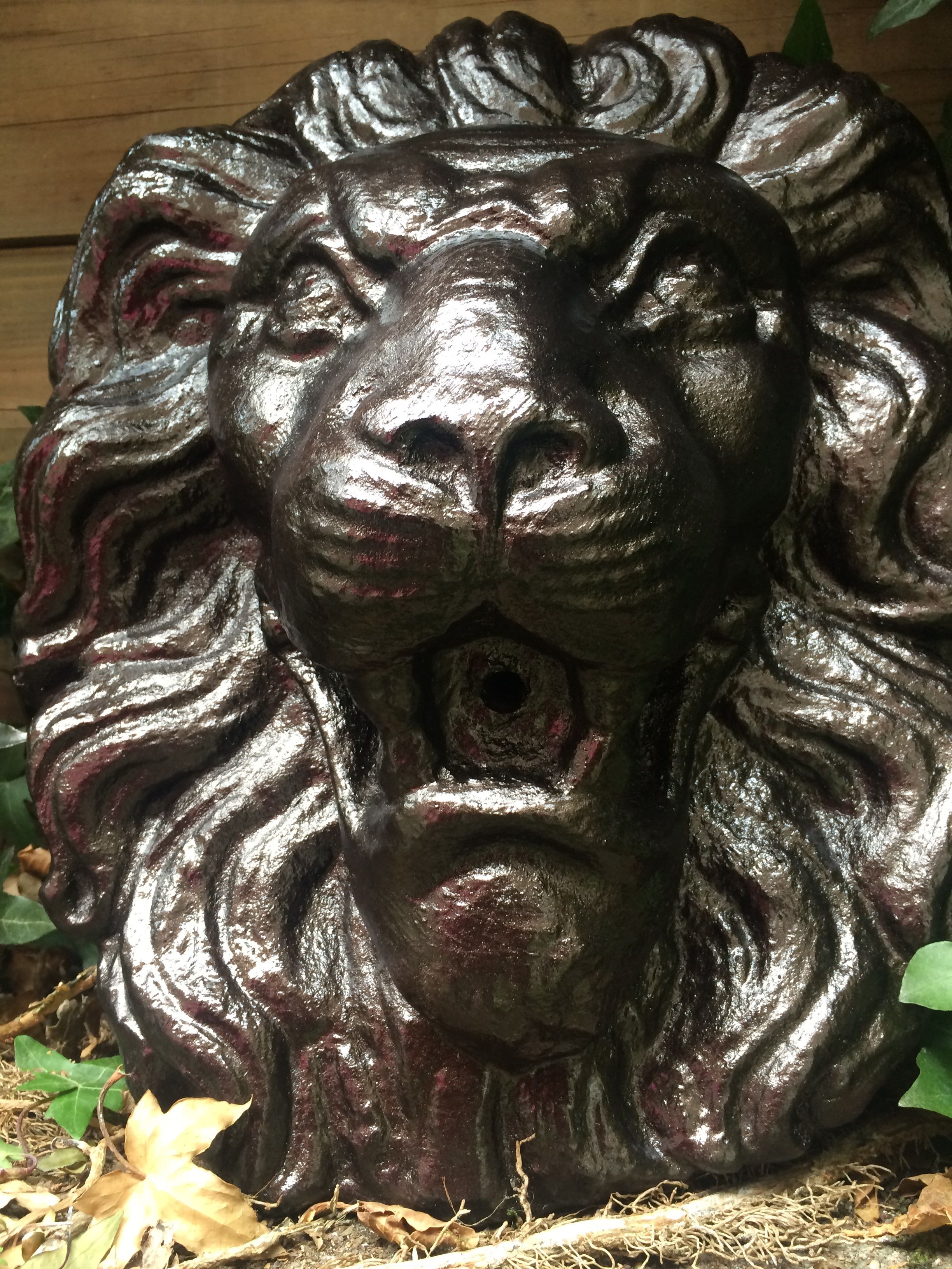 Großer Löwenkopf, Vollstein, dunkle Bronze super schön!