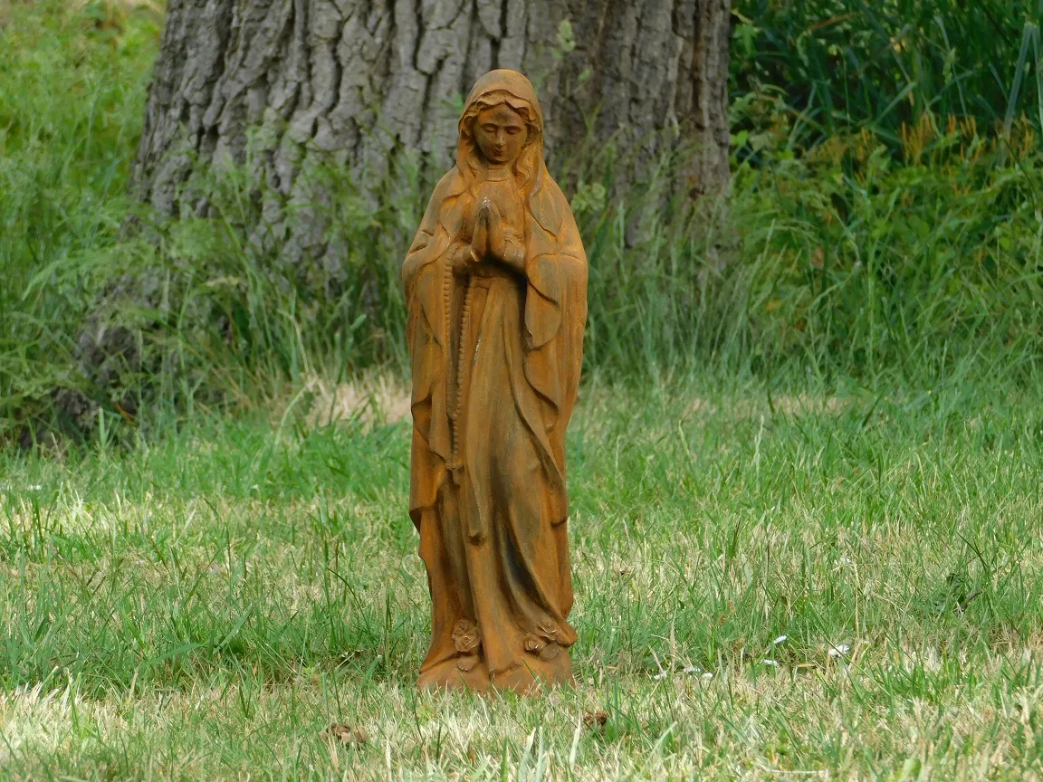Maria met rozenkrans - stenen beeld - 49 cm - oxide