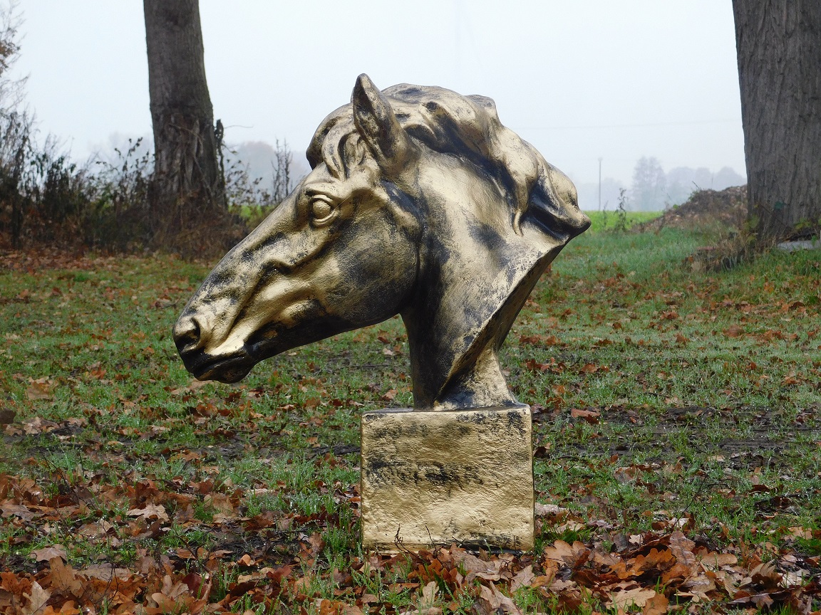 Gartenstatue Pferd, Pferdekopf Statue groß, gold mit schwarz
