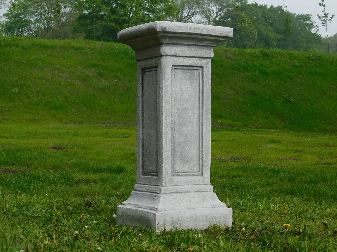 Podest Aus Steinguss Mit Löwenkopf-Relief – Frostsicher, Für Garten & Terrasse, 82 Cm Hoch