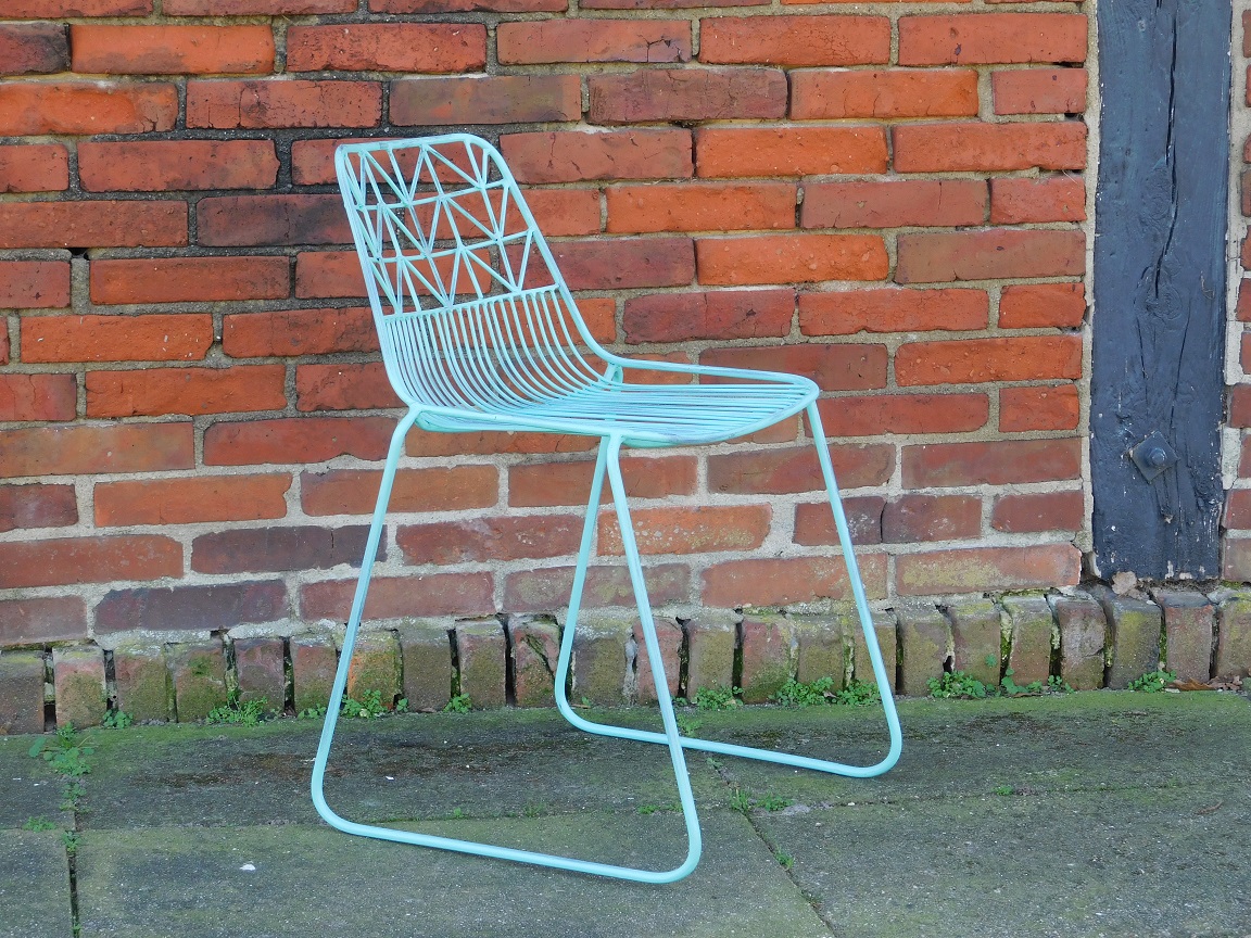 Stuhl, türkisfarbener Vintage-Gartenstuhl aus Metall