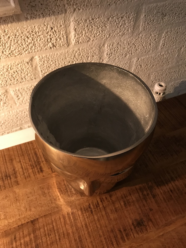 Schöne Aluminium-Vase, rund in Form eines Gesichts, Nickel