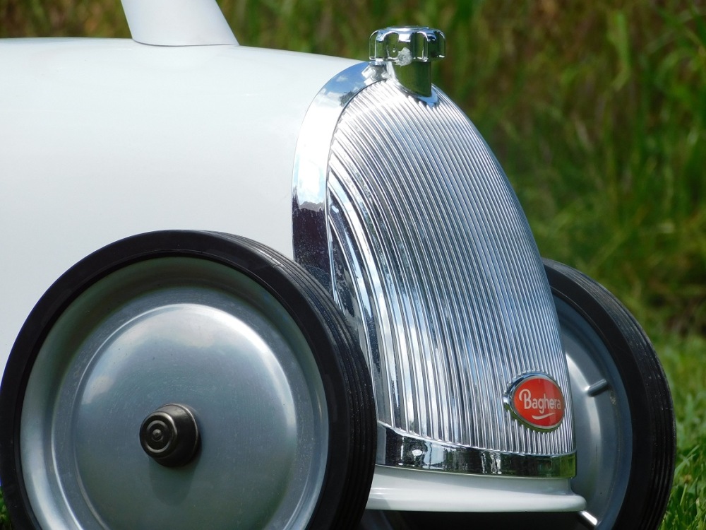 Vintage-Auto, weiß – Metall – 85 cm – einzigartige Dekoration