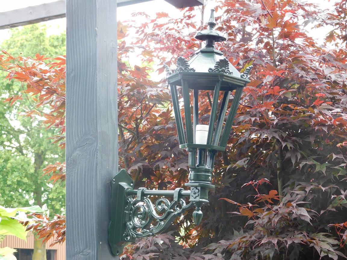 Buitenlamp / wandlamp, aluminium - groen, kasteelarm + kleine kap