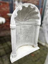 Bidkapel van steen - groot formaat (95 cm) - kapel als bidplaats voor de tuin