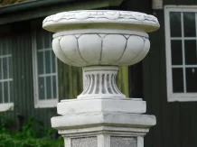 Pot de fleurs rond – 33 cm de hauteur – décor pierre – Ø 40 cm