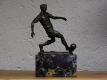 images/productimages/small/bronzenbeeld-voetbalspeler-sl-2711.jpg
