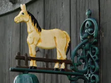Deurbel met paard – sierlijk ornament – traditioneel