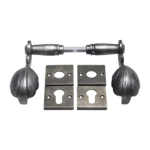 Set Klinken Vienna, Klink- en- Slotrozetten Vierkant, Gietijzer Verzinkt