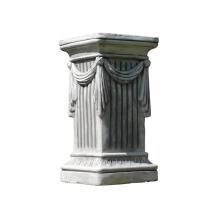 Klassiek – stenen sokkel met draperie – 75 cm hoog