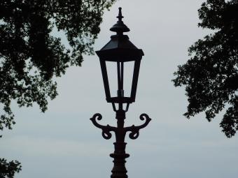 images/productimages/small/lantaarpaal.gietijzer.menie.kap.zwart.32022.jpg