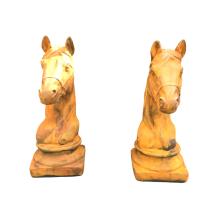 Paardenhoofden - stenen beeld - 50 cm - oxide - set van 2